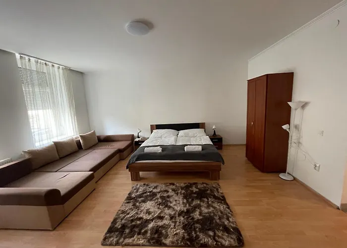 Berekalja Varszallas Appartement